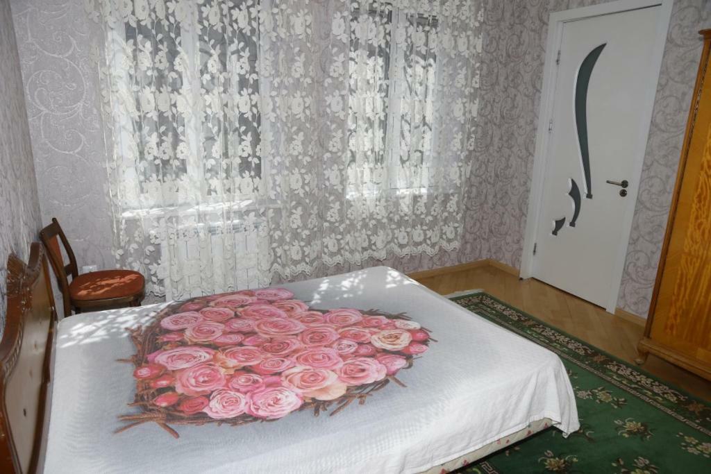 Nana'S Apartment Кутаїсі Екстер'єр фото