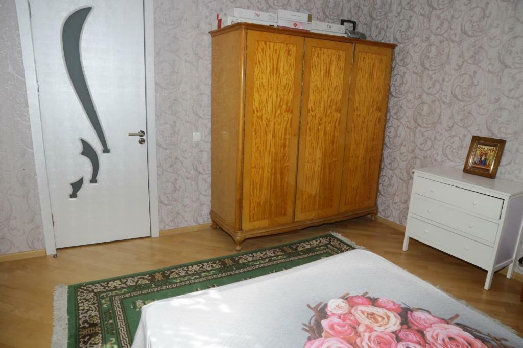 Nana'S Apartment Кутаїсі Екстер'єр фото