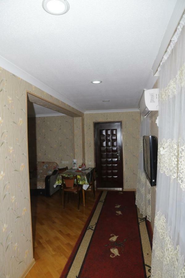 Nana'S Apartment Кутаїсі Екстер'єр фото