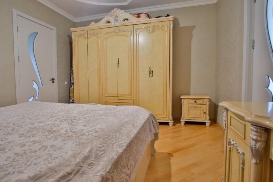 Nana'S Apartment Кутаїсі Екстер'єр фото